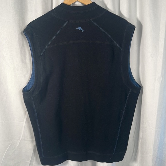 Tommy Bahama Reversible Zip Vest | Black and Blue | Large - Picture 6 of 6